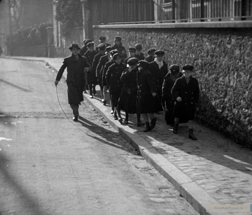 «Ноль за поведение» - «Zéro de conduite» (Жан Виго, 1933) - фильм (фото, кадр)
